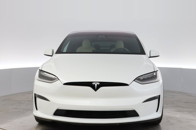 2023 Tesla Model X — photo 9 of 26