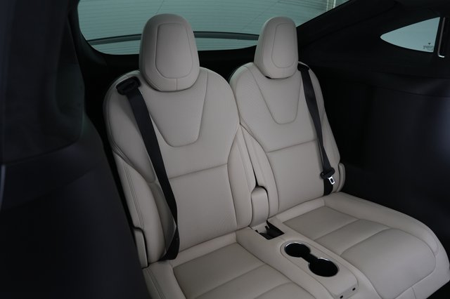 2023 Tesla Model X — photo 20 of 26