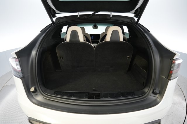 2023 Tesla Model X — photo 6 of 26