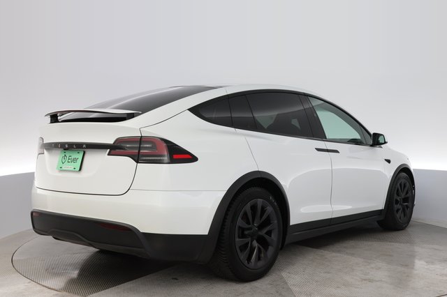 2023 Tesla Model X — photo 2 of 26