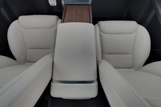 2023 Tesla Model X — photo 24 of 26