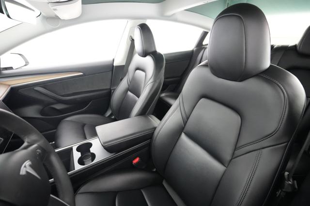 2023 Tesla Model 3 — photo 3 of 24