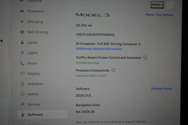 2023 Tesla Model 3 — photo 5 of 24
