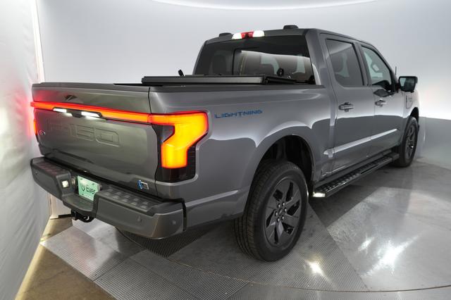 2023 Ford F-150 Lightning — photo 2 of 15