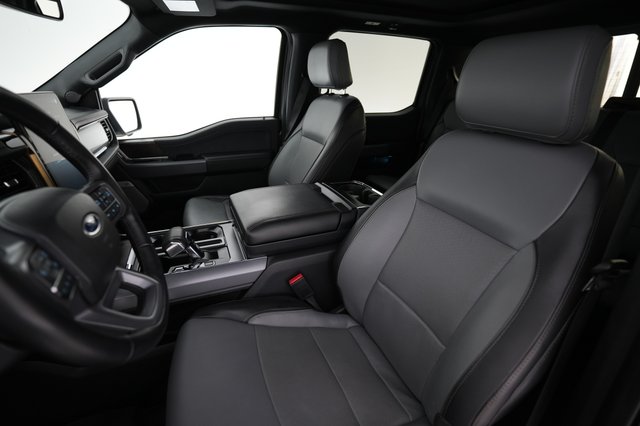 2023 Ford F-150 Lightning — photo 3 of 15