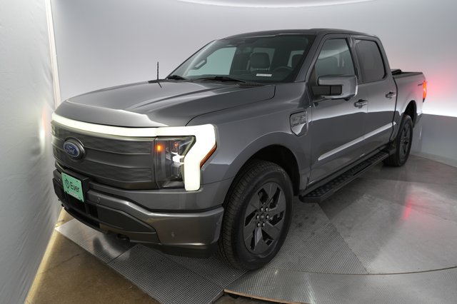 2023 Ford F-150 Lightning — VIN 1FTVW1EV5PWG09784