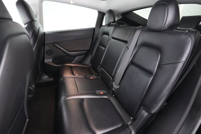 2022 Tesla Model Y — photo 19 of 26