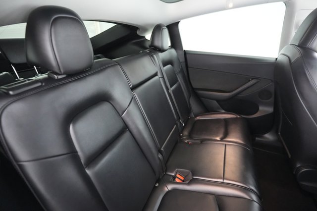 2022 Tesla Model Y — photo 4 of 26