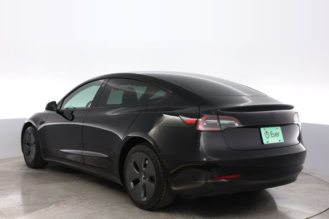 2022 Tesla Model 3 — photo 13 of 24