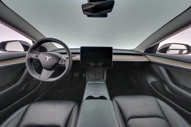 2022 Tesla Model 3 — photo 21 of 24