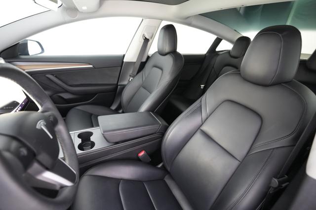 2022 Tesla Model 3 — photo 3 of 24