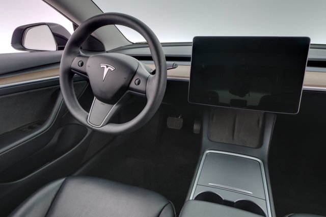 2022 Tesla Model 3 — photo 20 of 24