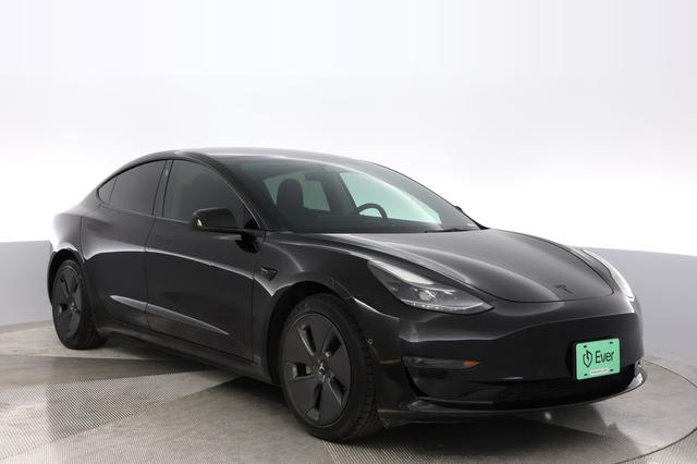 2022 Tesla Model 3 — photo 10 of 24