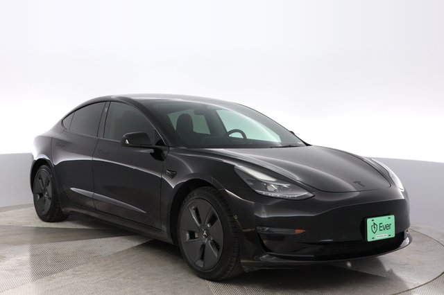 2022 Tesla Model 3 — photo 10 of 24