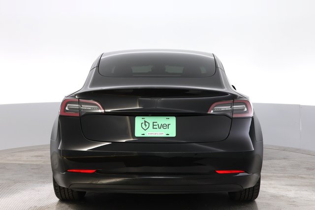 2022 Tesla Model 3 — photo 12 of 24