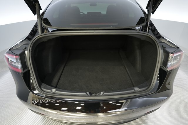 2022 Tesla Model 3 — photo 6 of 24