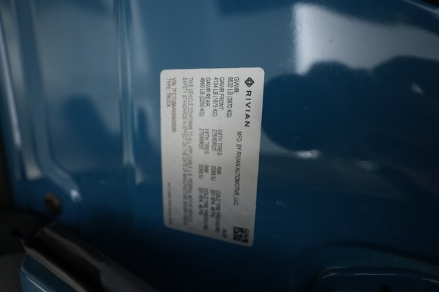 2025 Rivian R1T — photo 21 of 21