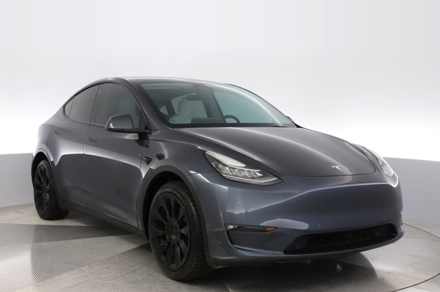 2023 Tesla Model Y — photo 10 of 28