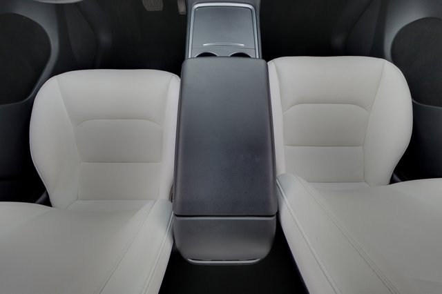 2023 Tesla Model Y — photo 22 of 28