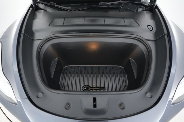 2023 Tesla Model Y — photo 23 of 28