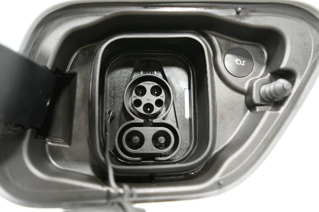 2024 Polestar 2 — photo 8 of 24
