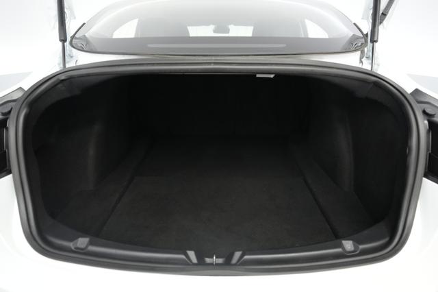 2018 Tesla Model 3 — photo 6 of 30