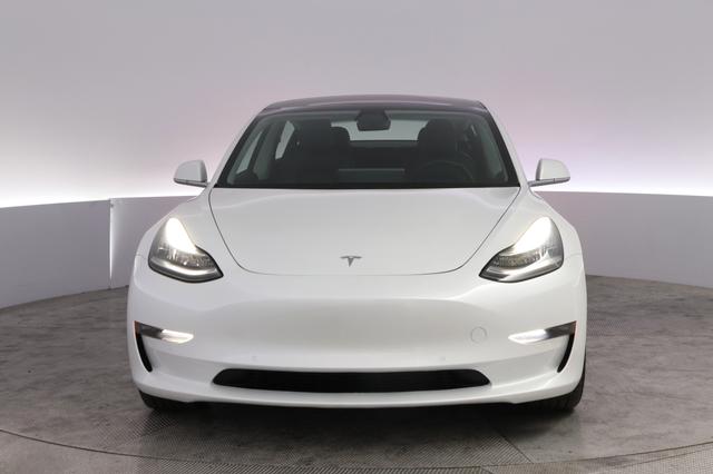 2018 Tesla Model 3 — photo 9 of 30