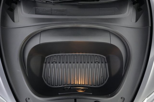 2024 Tesla Model 3 — photo 21 of 24
