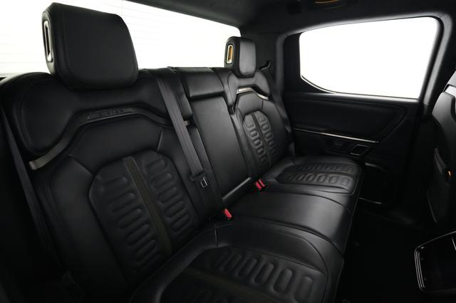 2023 Rivian R1T — photo 4 of 27