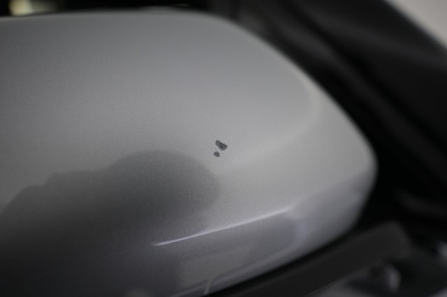 2023 Rivian R1T — photo 25 of 27