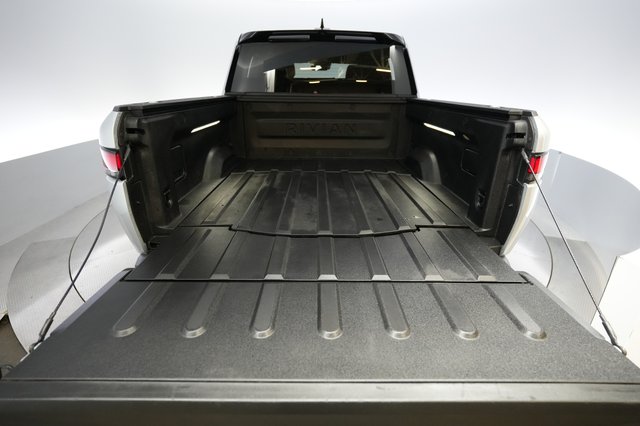 2023 Rivian R1T — photo 6 of 27