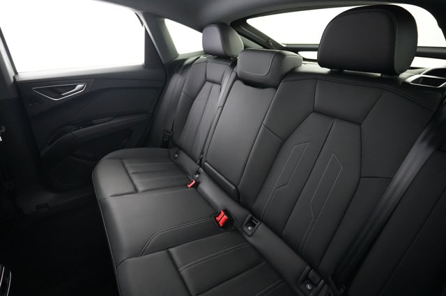 2023 Audi Q4 Sportback e-tron — photo 19 of 22