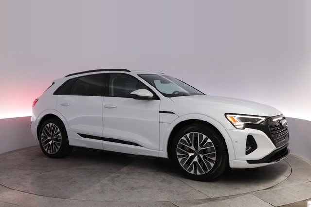 2024 Audi Q8 e-tron — photo 11 of 25