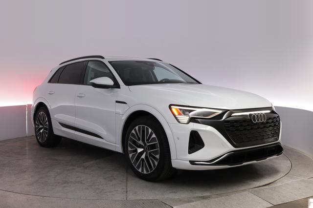 2024 Audi Q8 e-tron — photo 10 of 25