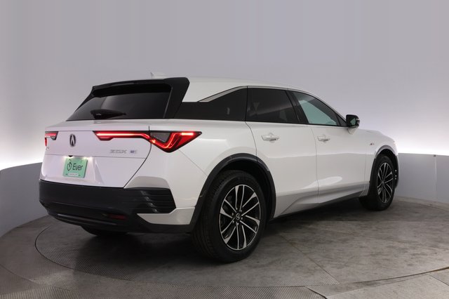 2024 Acura ZDX — photo 2 of 24