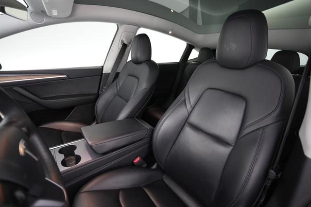 2022 Tesla Model Y — photo 3 of 23