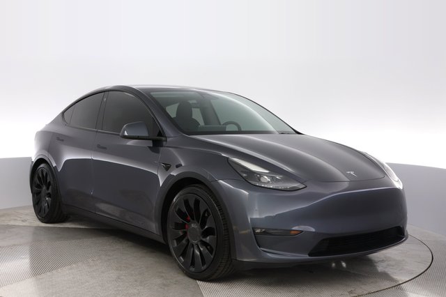 2022 Tesla Model Y — photo 10 of 23