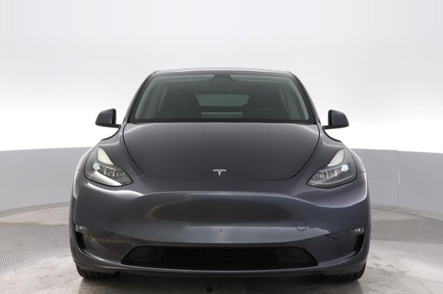 2022 Tesla Model Y — photo 9 of 23