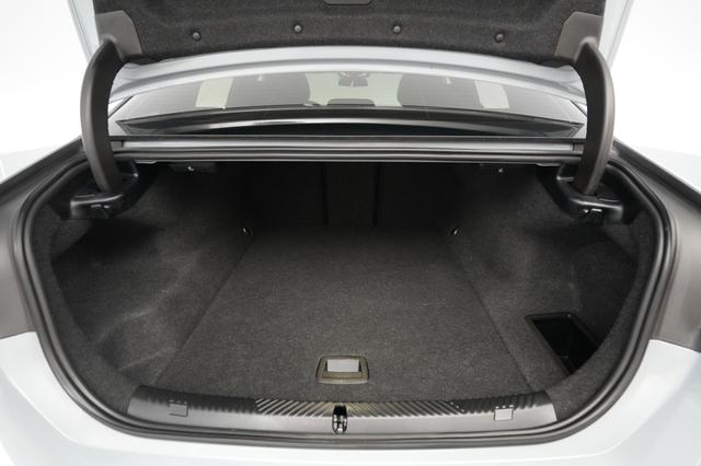 2024 BMW i5 — photo 6 of 23