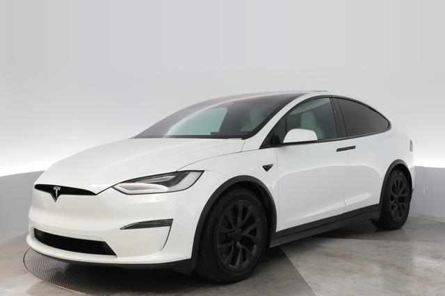 2022 Tesla Model X — VIN 7SAXCAE55NF350283