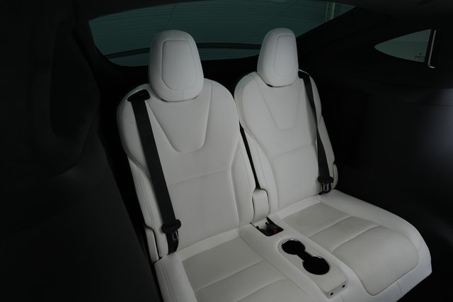 2022 Tesla Model X — photo 20 of 26
