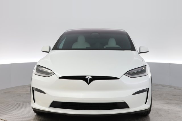 2022 Tesla Model X — photo 9 of 26