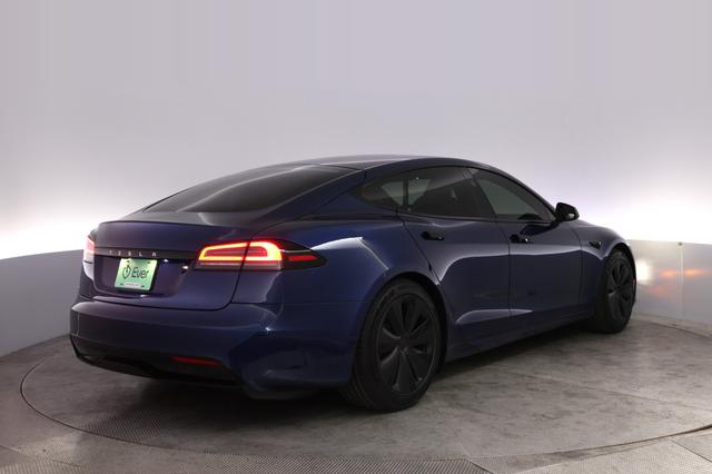 2023 Tesla Model S — photo 2 of 26