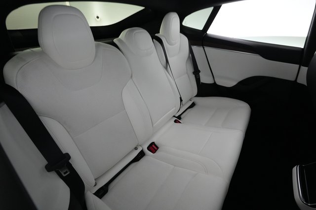 2023 Tesla Model S — photo 4 of 26