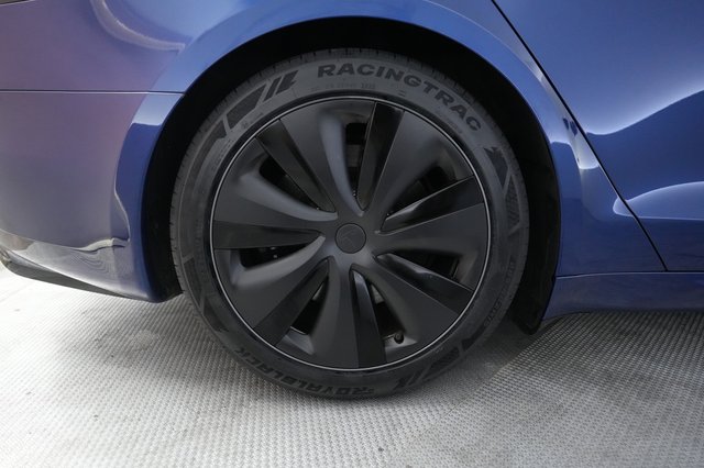 2023 Tesla Model S — photo 17 of 26