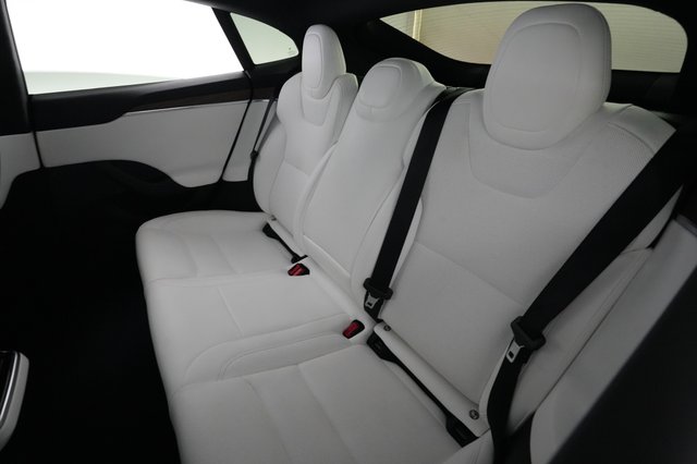 2023 Tesla Model S — photo 19 of 26