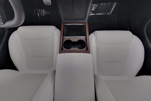 2023 Tesla Model S — photo 22 of 26