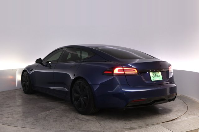 2023 Tesla Model S — photo 13 of 26