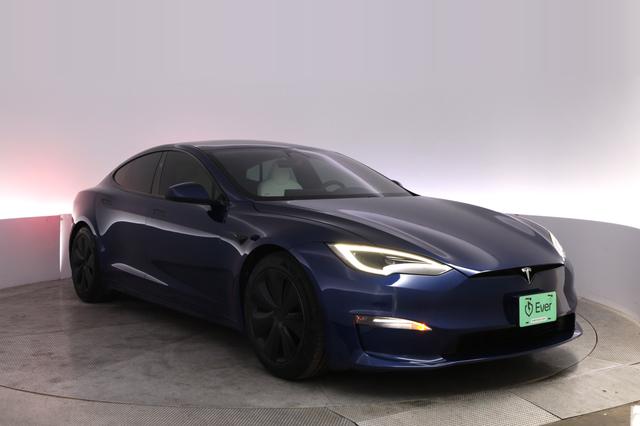 2023 Tesla Model S — photo 10 of 26