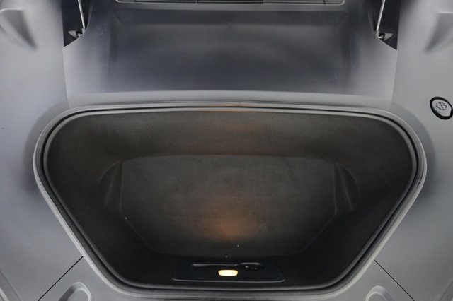 2023 Tesla Model S — photo 23 of 26
